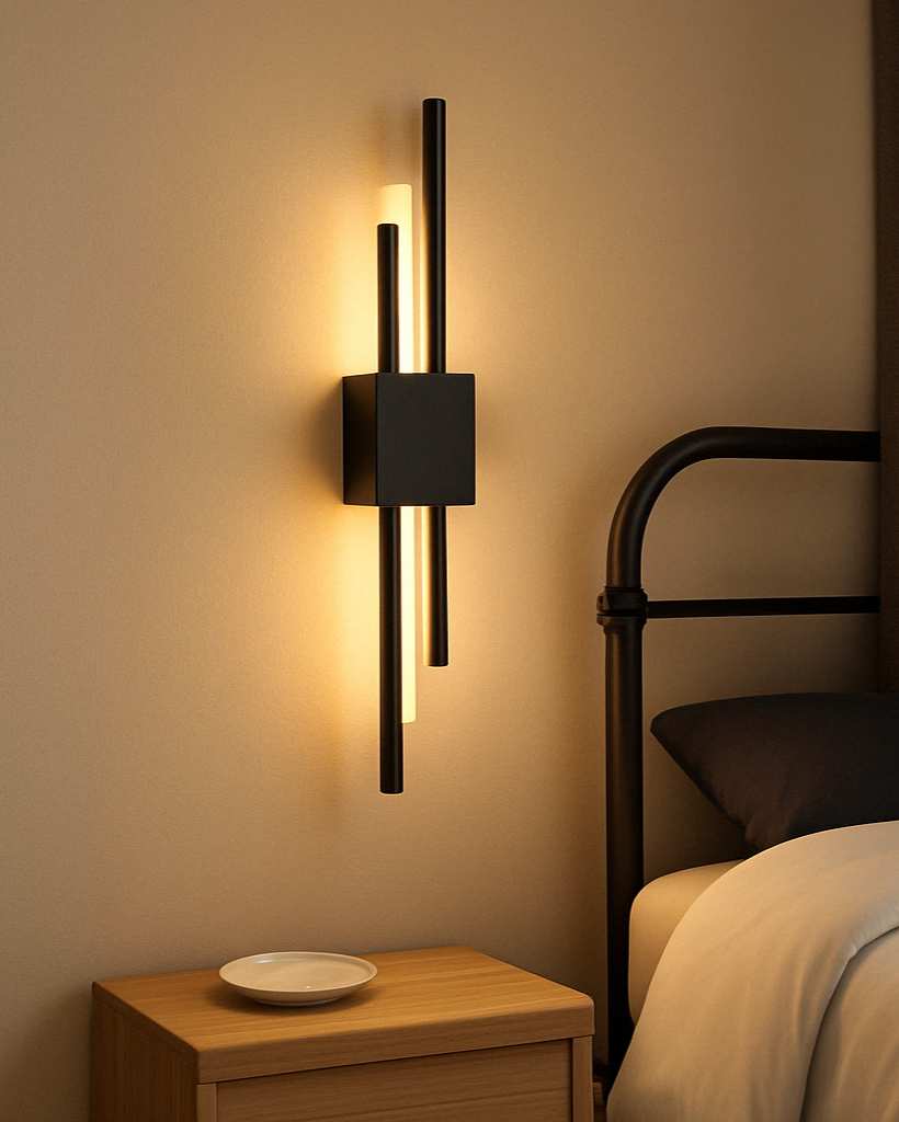 Linea gold wall lamp minimalist style